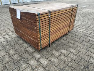 Ca. 121x Guyana Ipé Planken Geschaafd, 25x140mm, lengte 155cm
